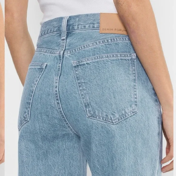 Aritzia Denim Forum The Farrah Hi-rise Wide Jean - Picture 2 of 9
